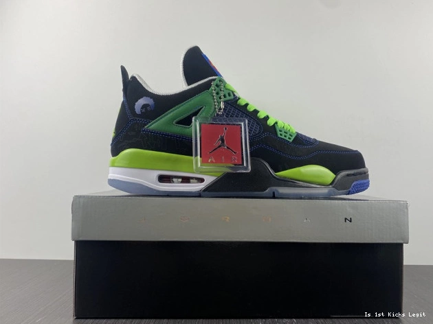 Jordan Air Retro 4 308497-015 Doernbecher 0820